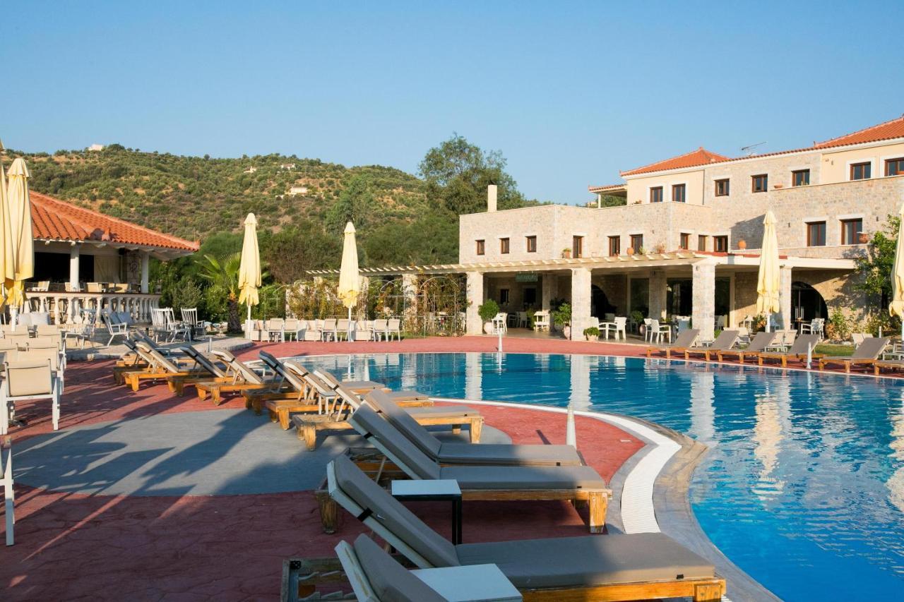 Aktaion Resort Gytheio Exteriör bild